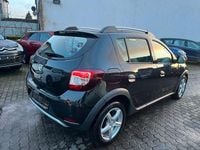 Gebraucht Dacia Sandero Prestige 90 PS (66 kW) 2015 Schwarz Limousine