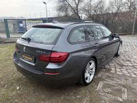 Gebraucht BMW 520 190 PS (139 kW) 2016 Mineralgrau metallic Kombi