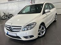 Gebraucht Mercedes B180 122 PS (89 kW) 2013 Weiß Van / Kleinbus