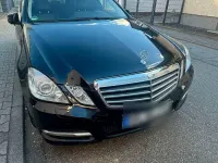 Gebraucht Mercedes E220 Avantgarde 170 PS (125 kW) 2011 Schwarz Limousine