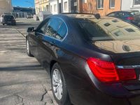 Gebraucht BMW 740 306 PS (225 kW) 2012 Schwarz Limousine