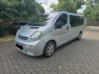 Gebraucht Opel Vivaro 100 PS (73 kW) 2006 Silber Van / Kleinbus