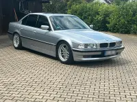 Gebraucht BMW 750 326 PS (239 kW) 1997 Silber Limousine