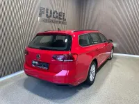 Gebraucht VW Passat Business 122 PS (89 kW) 2023 Tornadorot Kombi