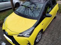 Gebraucht Toyota Yaris 101 PS (74 kW) 2017 Gelb Kombi