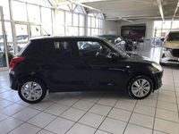 Gebraucht Suzuki Swift Comfort 90 PS (66 kW) 2020 Super black pearl metallic Kleinwagen