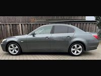 Gebraucht BMW 523 177 PS (130 kW) 2005 Grau Limousine