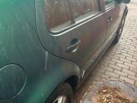 Gebraucht VW Golf IV 75 PS (55 kW) 2003 Grün Kleinwagen