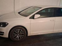 Gebraucht VW Golf VII 86 PS (63 kW) 2016 Weiß Kleinwagen