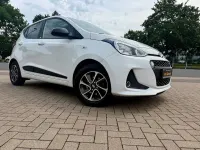 Gebraucht Hyundai i10 Passion 67 PS (49 kW) 2018 Weiß Kleinwagen