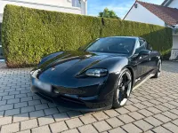 Second-hand Porsche Taycan 4S 389 kW (530 CP) 2020 Negru Berlinǎ