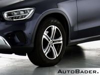 Gebraucht Mercedes GLC220 Exclusive 194 PS (142 kW) 2022 890 cavansitblau (metallic) SUV