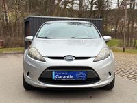 Gebraucht Ford Fiesta Trend 60 PS (44 kW) 2009 Silber Kleinwagen