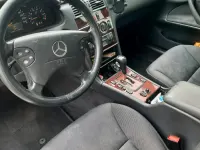 Gebraucht Mercedes E200 136 PS (100 kW) 1999 Grau Limousine