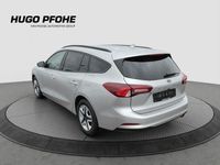 Gebraucht Ford Focus Cool & Connect 101 PS (74 kW) 2022 Moondust silver Kombi