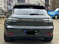 Gebraucht Porsche Macan Basis 245 PS (180 kW) 2021 Grau SUV