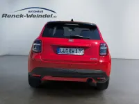Gebraucht Fiat 600 101 PS (74 kW) 2025 Rot SUV