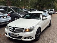 Gebraucht Mercedes C180 156 PS (114 kW) 2012 Weiß Coupé