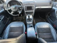 Gebraucht Skoda Octavia 140 PS (102 kW) 2011 Blau Kombi