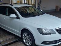 Gebraucht Skoda Superb Best of 160 PS (117 kW) 2015 Weiã?å¸ Kombi