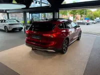 Gebraucht Ford Focus Active 125 PS (91 kW) 2019 Rot Limousine