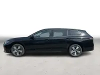 Gebraucht VW Passat Elegance 130 PS (95 kW) 2025 Schwarz Kombi