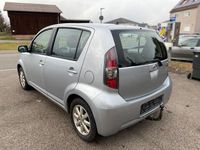 Gebraucht Daihatsu Sirion 91 PS (66 kW) 2011 Silber Kleinwagen