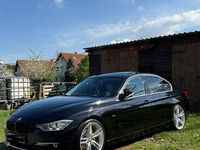 Gebraucht BMW 320 Luxury Line 184 PS (135 kW) 2011 Schwarz Limousine