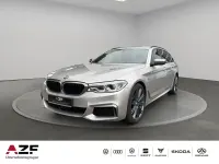 Gebraucht BMW M550 Performance 400 PS (294 kW) 2019 Rhodonitsilber metallic Kombi
