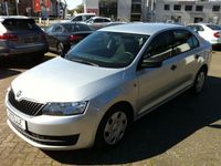 Gebraucht Skoda Rapid Active 105 PS (77 kW) 2015 Silber Limousine