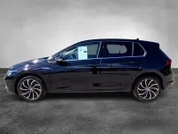 Gebraucht VW Golf VIII Style 131 PS (96 kW) 2022 Deep black (metallic) Limousine