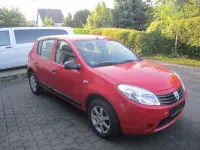 Gebraucht Dacia Sandero Ambiance 75 PS (55 kW) 2010 Rot Limousine