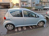 Gebraucht Toyota Aygo 67 PS (49 kW) 2006 Blau Kleinwagen