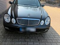 Gebraucht Mercedes E200 122 PS (89 kW) 2003 Schwarz Limousine
