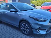 Käytetty Kia Ceed 140 HP (102 kW) 2025 Hopea Viistoperä