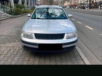 Gebraucht VW Passat 134 PS (98 kW) 1999 Grau Kombi