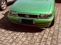 Gebraucht Opel Astra Cabriolet 75 PS (55 kW) 1997 Grün Cabrio