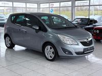 Gebraucht Opel Meriva Design Edition 101 PS (74 kW) 2012 Silber Van / Kleinbus
