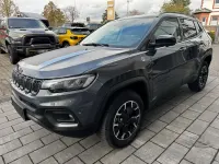 Gebraucht Jeep Compass Trailhawk 241 PS (177 kW) 2022 Graphite grey pearl SUV