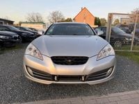 Second-hand Hyundai Genesis 213 CP (156 kW) 2011 Argintiu Coupe