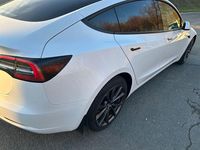 Gebraucht Tesla Model 3 RWD 208 kW (283 PS) 2022 Weiß Limousine
