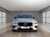Gebraucht Volvo S60 250 PS (183 kW) 2023 Silver dawn / (metallic) Limousine