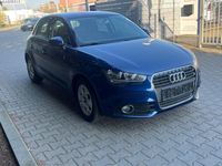 Gebraucht Audi A1 Attraction 122 PS (89 kW) 2012 Blau Kleinwagen