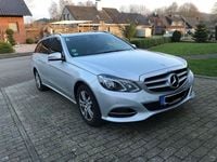 Gebraucht Mercedes E220 Avantgarde 170 PS (125 kW) 2014 Silber Kombi