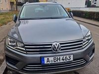 Gebraucht VW Touareg Executive 262 PS (192 kW) 2017 Grau SUV