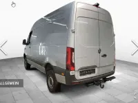Gebraucht Mercedes Sprinter 190 PS (139 kW) 2025 Silber Van