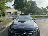 Gebraucht Mercedes E220 194 PS (142 kW) 2019 Blau Kombi