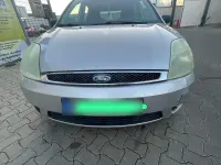 Gebraucht Ford Fiesta 59 PS (43 kW) 2005 Silber Kleinwagen