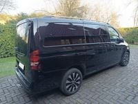 Gebraucht Mercedes V220 Edition 163 PS (119 kW) 2024 Schwarz Van / Kleinbus