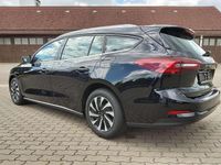 Gebraucht Ford Focus Titanium 125 PS (91 kW) 2023 Obsidianschwarz metallic Kombi